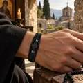 Μαύρο Δερμάτινο Βραχιόλι με Σταυρό από Μαύρο Φίλντισι