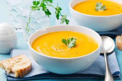 Αλάδωτη χορτόσουπα βελουτέ