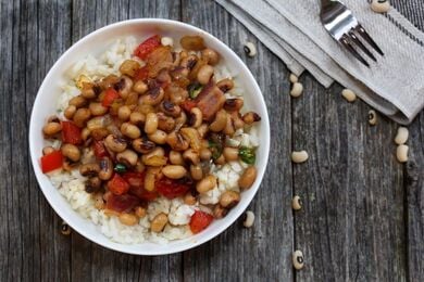 Black-eyed beans with rice and vegetables