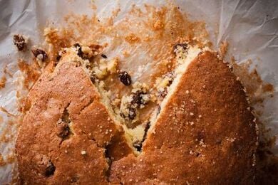 Fanouropita (Greek fasting cake)