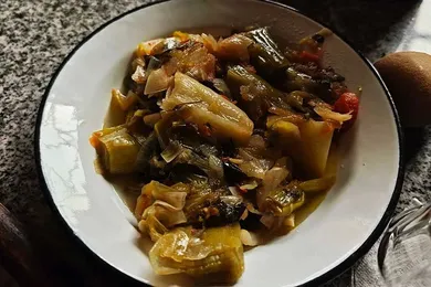 Mount Athos Leek Stew "Yahni" in a Shallow Pan