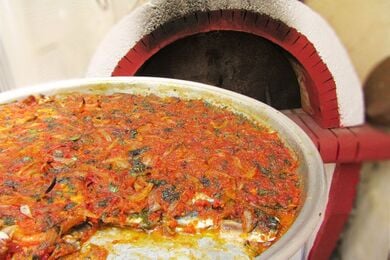 Σαρδέλες πλακί στον φούρνο με σάλτσα ντομάτας