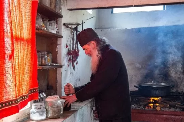 Εικόνα Γευστικό Ταξίδι στο Άγιο Όρος: Νηστίσιμες Συνταγές από τους Αγιορείτες πατέρες