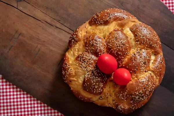 Image Lambropsomo - Vegan Greek Easter bread