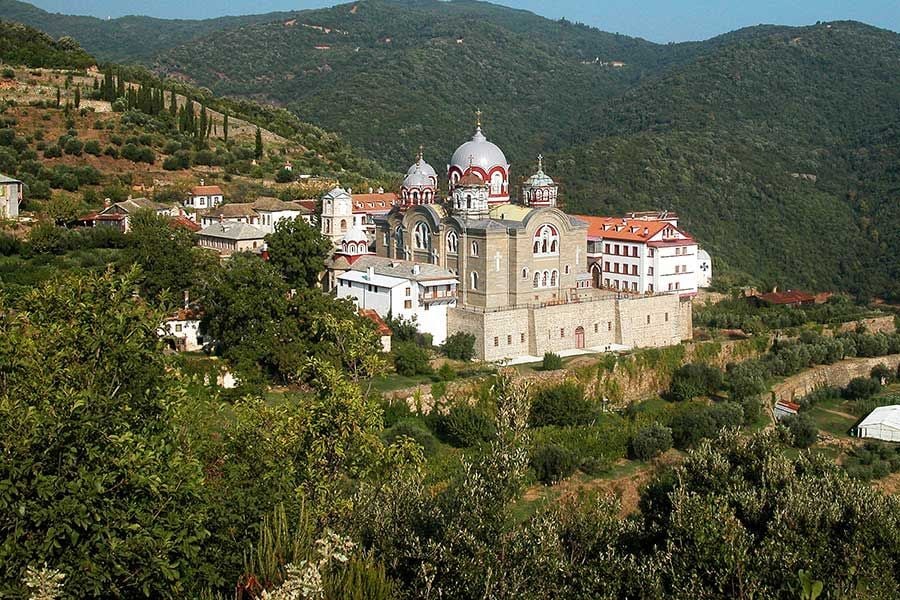 Η Ιερά Σκήτη του Προφήτη Ηλία: Το Καταφύγιο της Ησυχίας και της Πίστης
